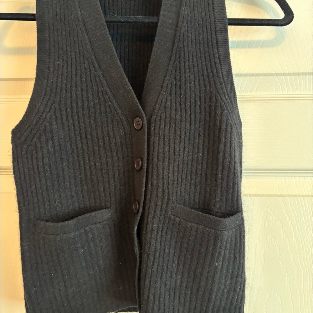 White + Warren Black V-Neck Cashmere Sweater Vest